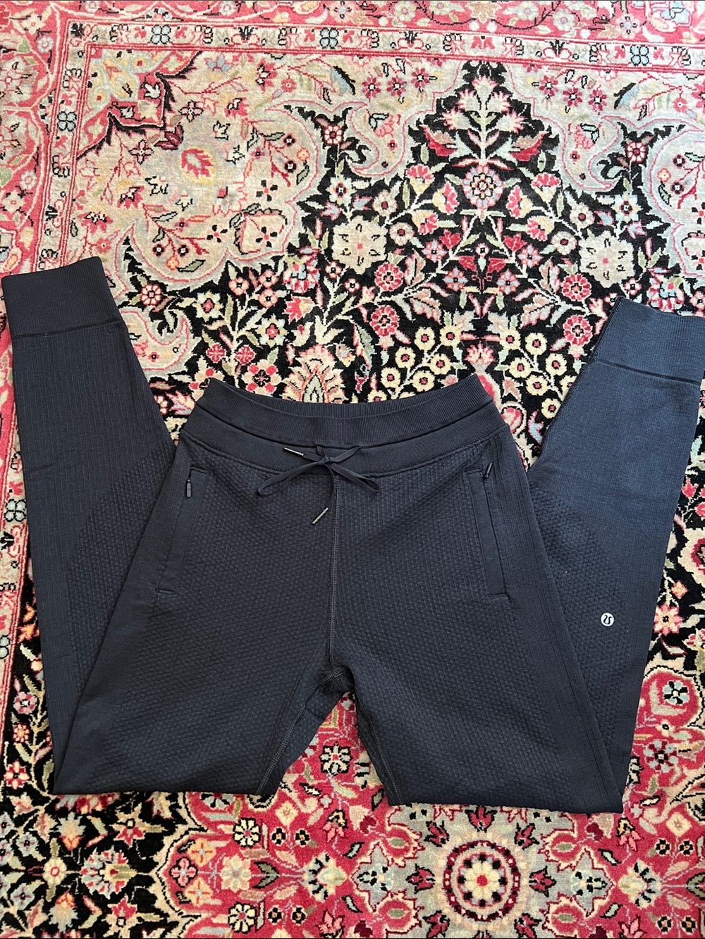 Lululemon Engineered Warmth jogger size 4.